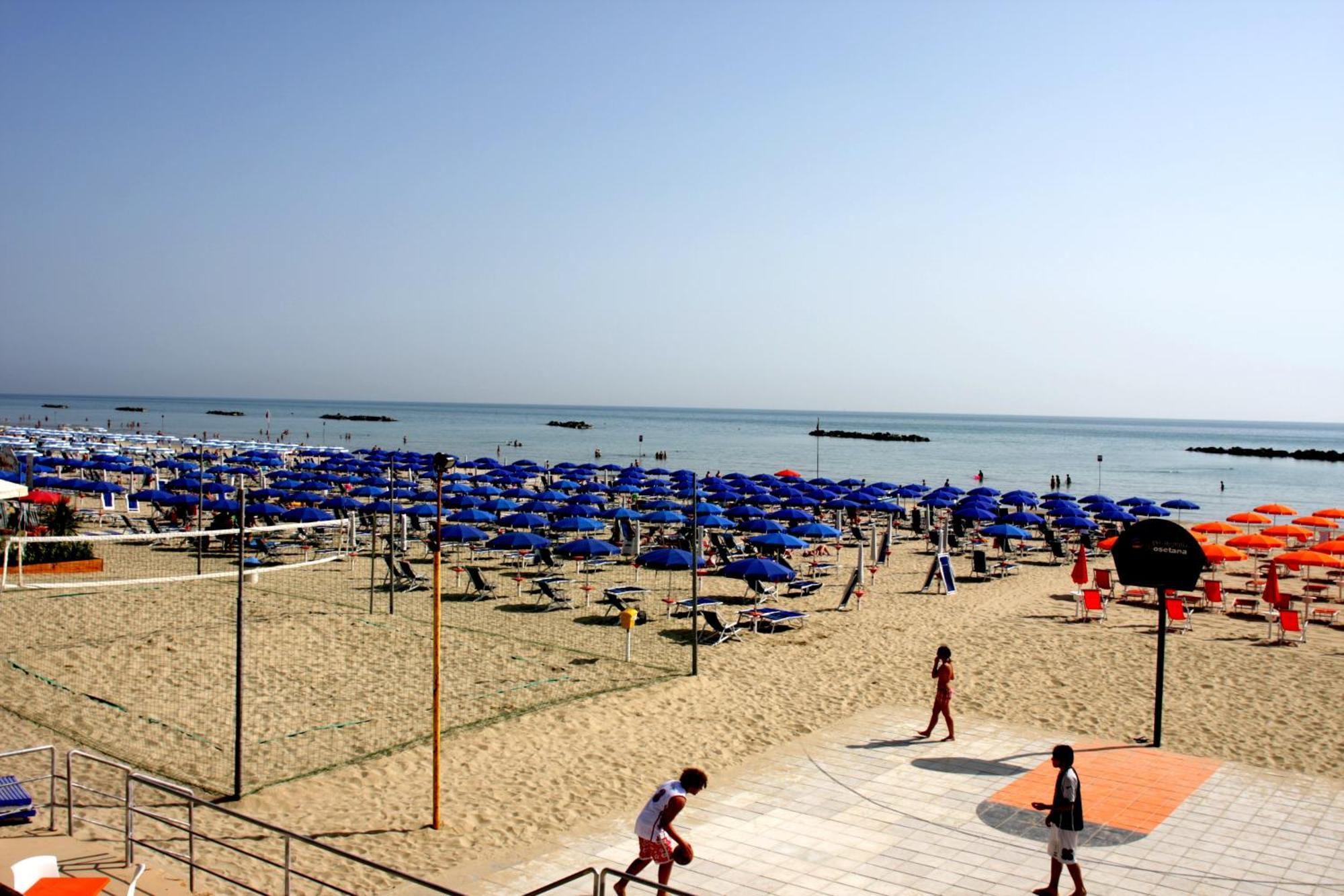 רוזטו דליי אברוצי La Perla B&B Hotel מראה חיצוני תמונה