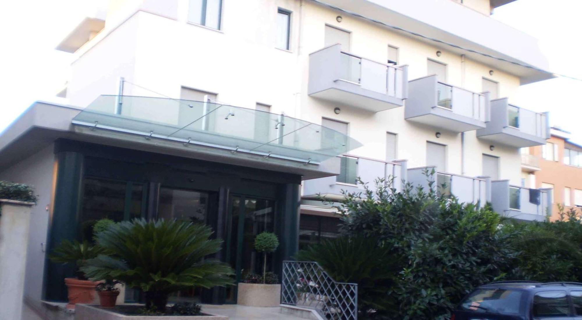 רוזטו דליי אברוצי La Perla B&B Hotel מראה חיצוני תמונה