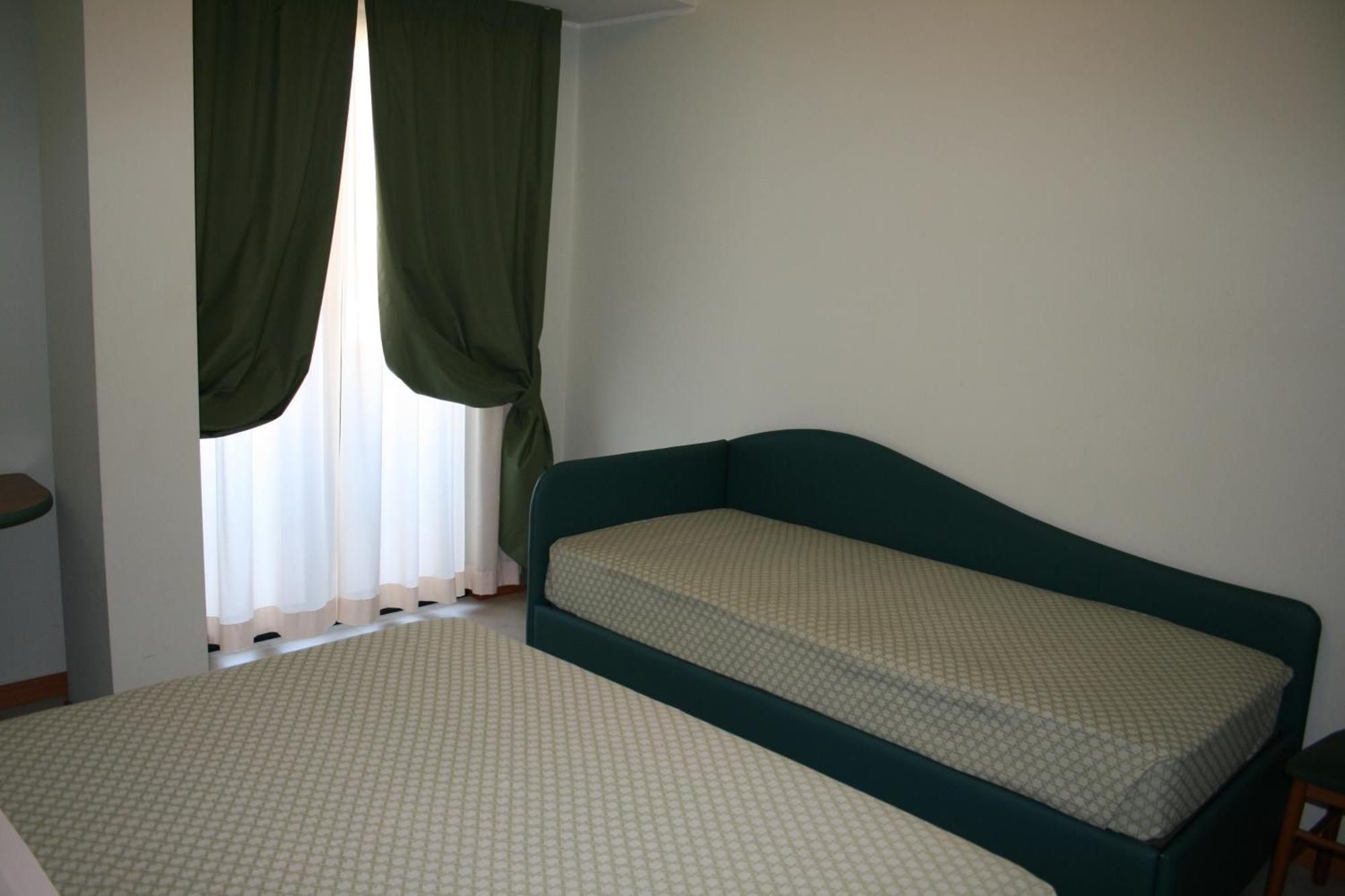 רוזטו דליי אברוצי La Perla B&B Hotel מראה חיצוני תמונה
