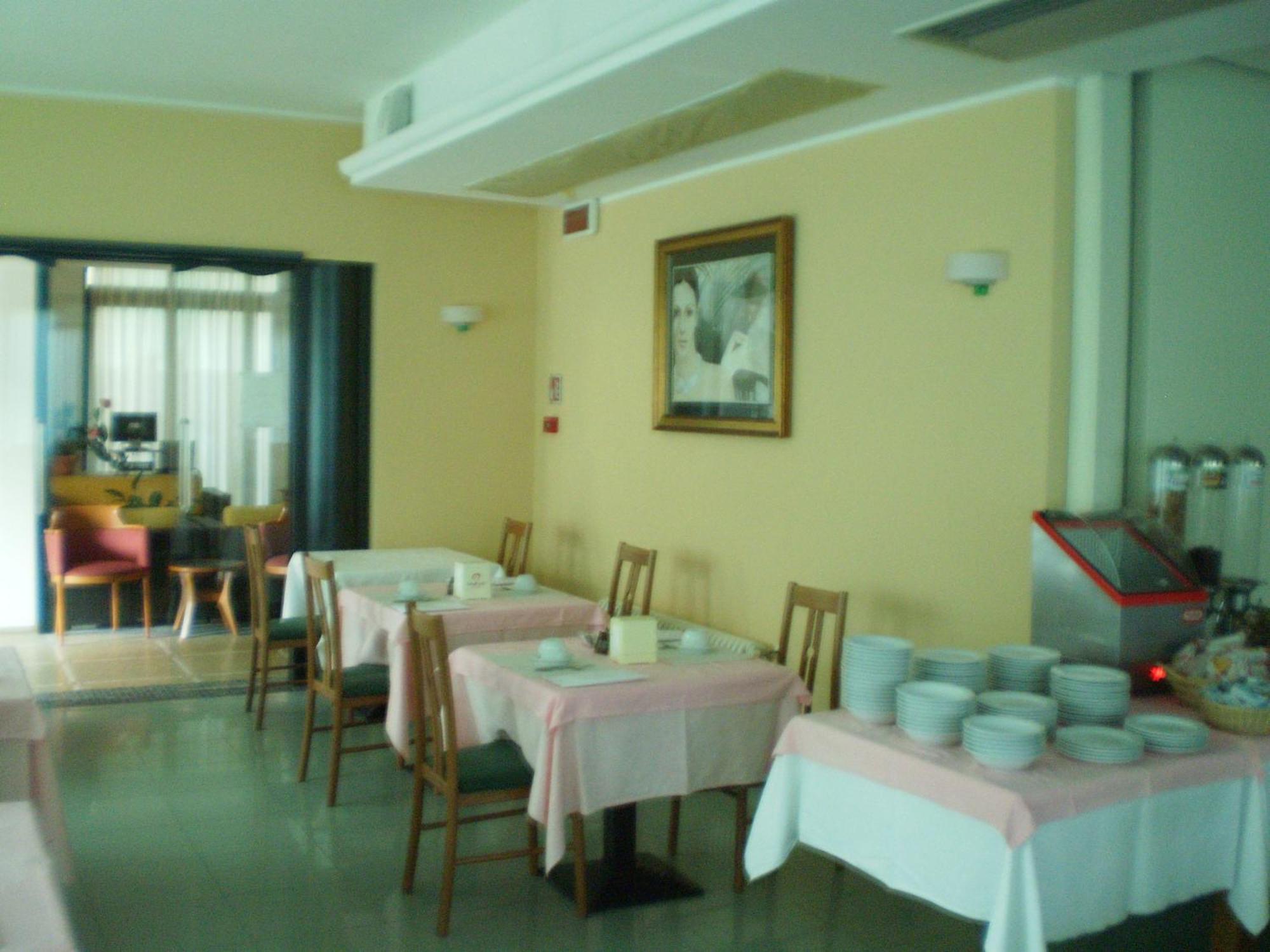 רוזטו דליי אברוצי La Perla B&B Hotel מראה חיצוני תמונה