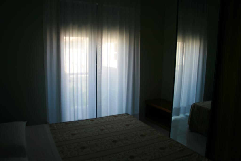 רוזטו דליי אברוצי La Perla B&B Hotel מראה חיצוני תמונה